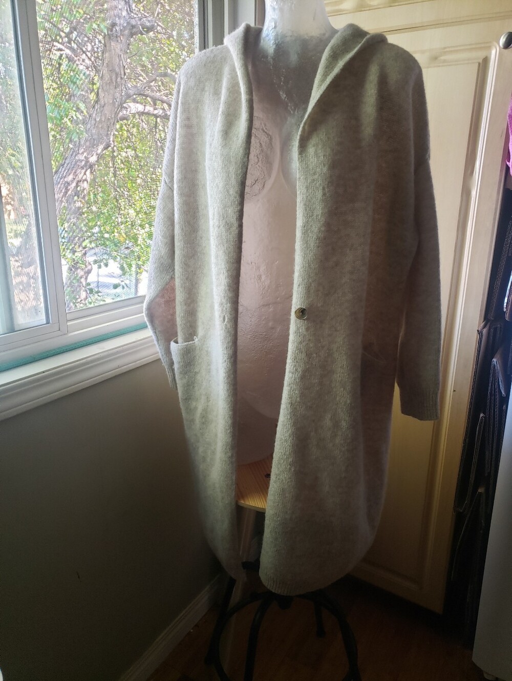 Uniglo Oversized 100% Wool Long Sweater Cardigan One Button Pockets